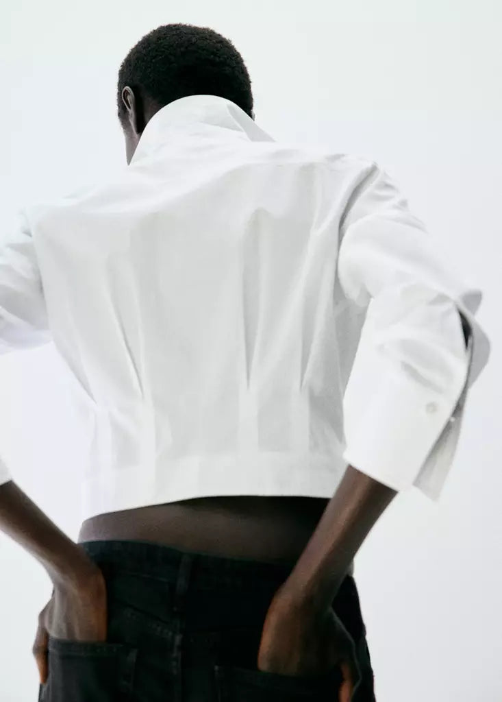 Color-Off white