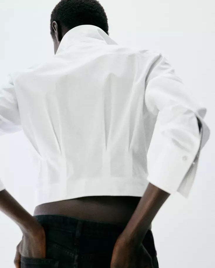 Color-Off white