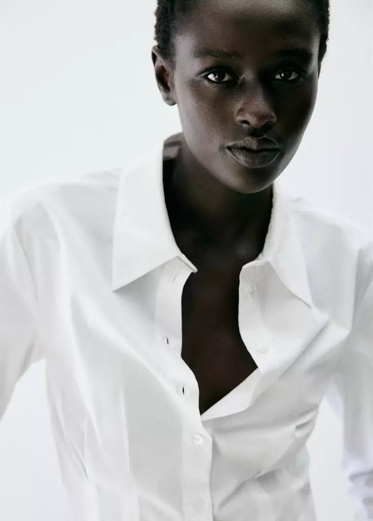 Color-Off white