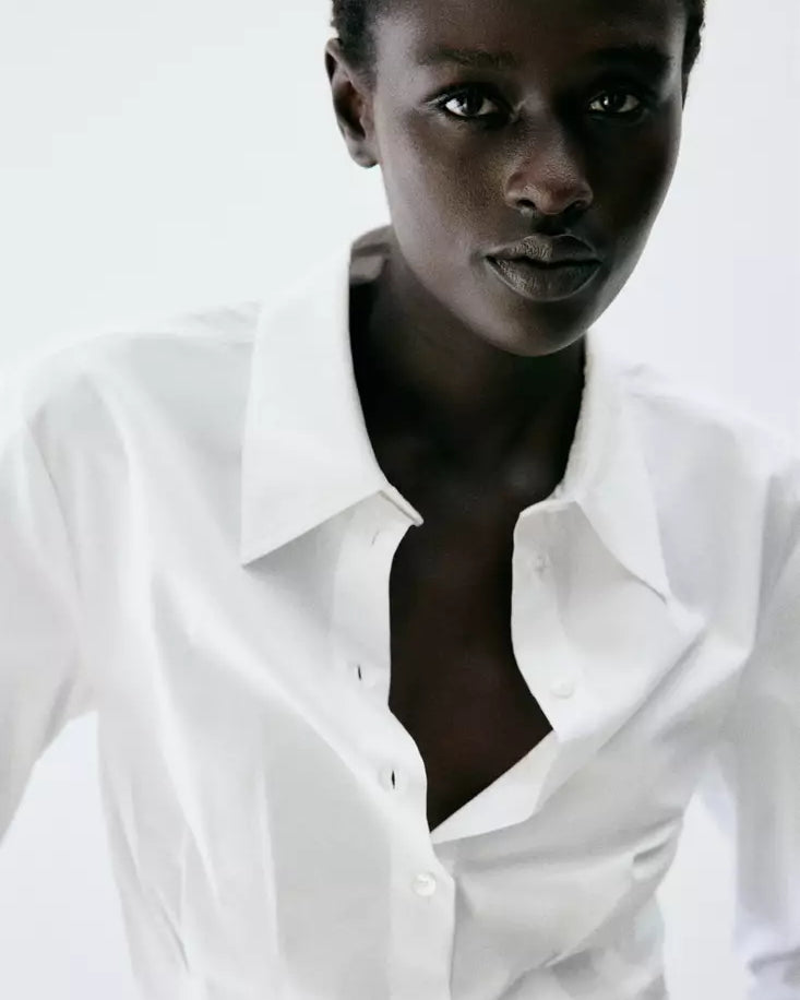 Color-Off white