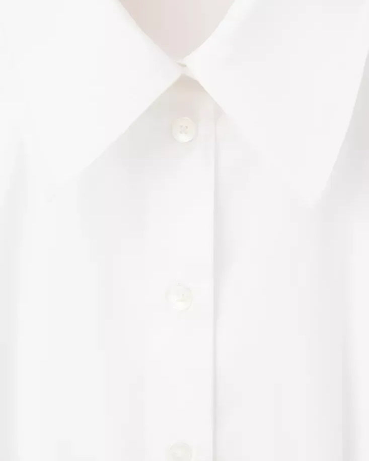 Color-Off white