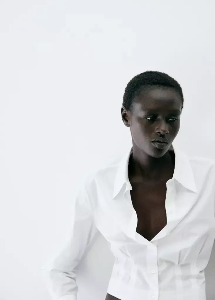 Color-Off white