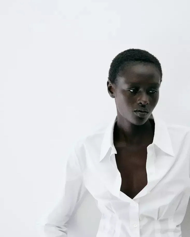 Color-Off white