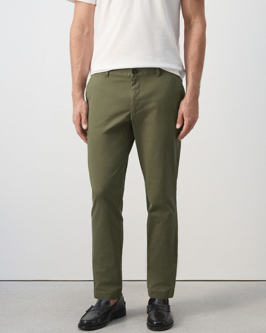 Color-Khaki