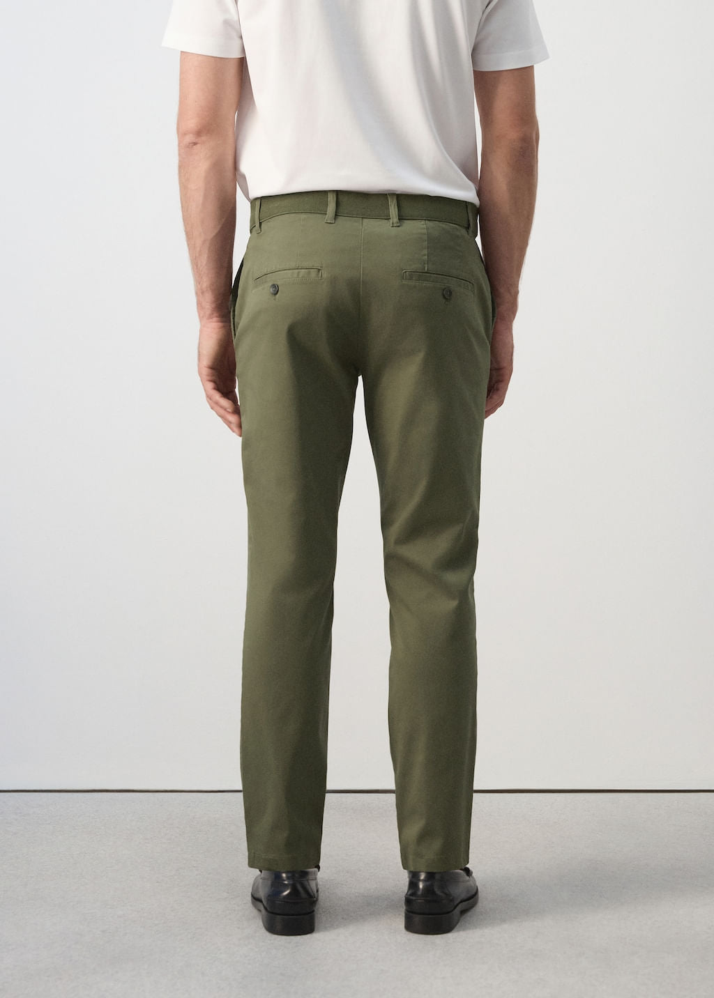 Color-Khaki