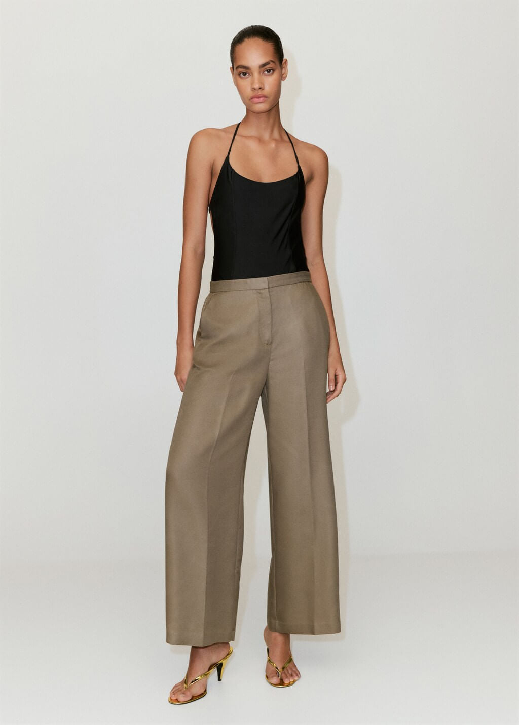 Color-Khaki
