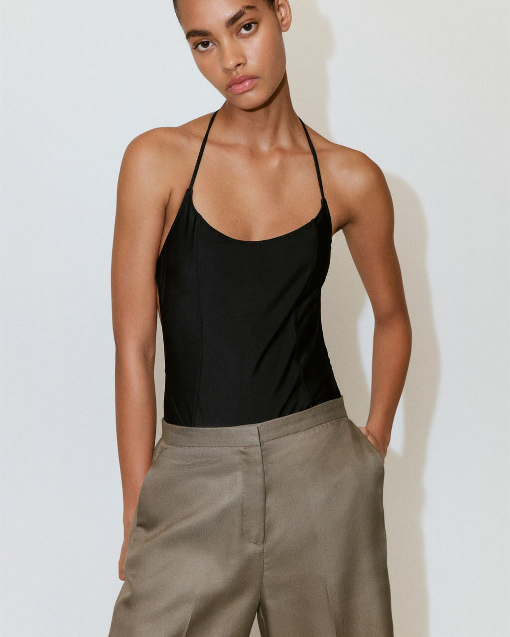 Color-Khaki