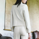 Color-Off white
