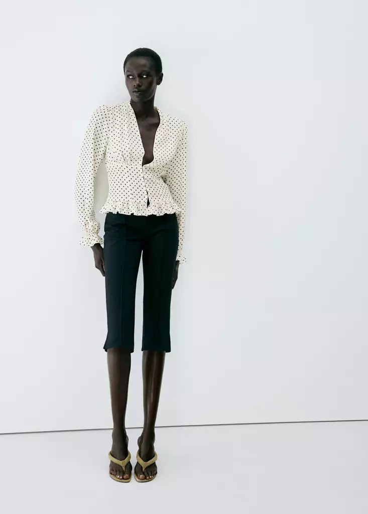 Color-Off white