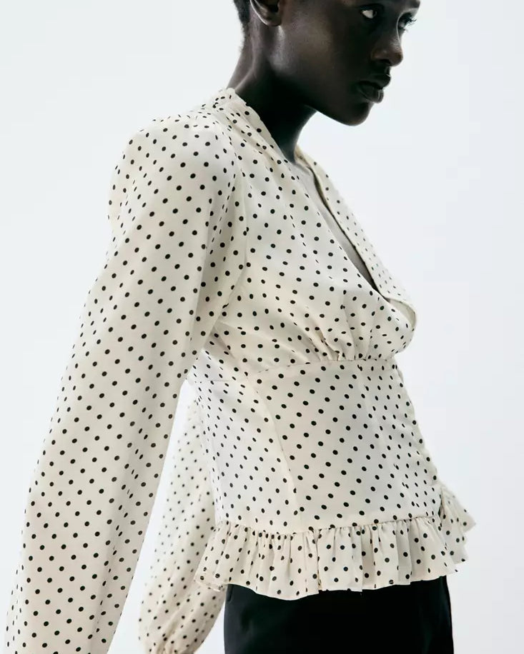 Color-Off white