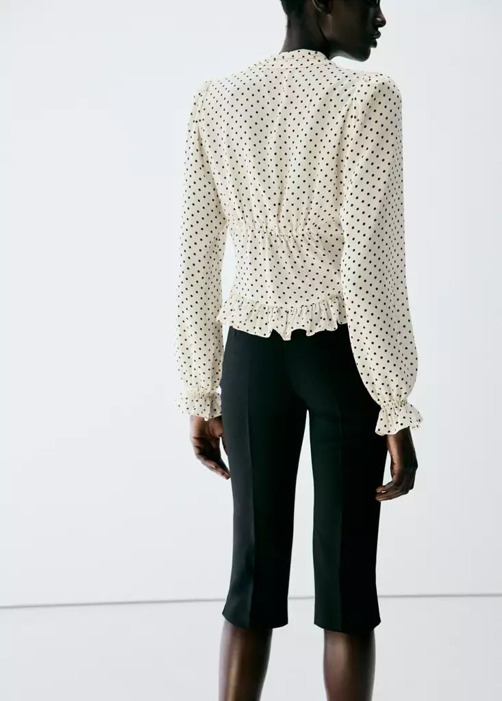 Color-Off white