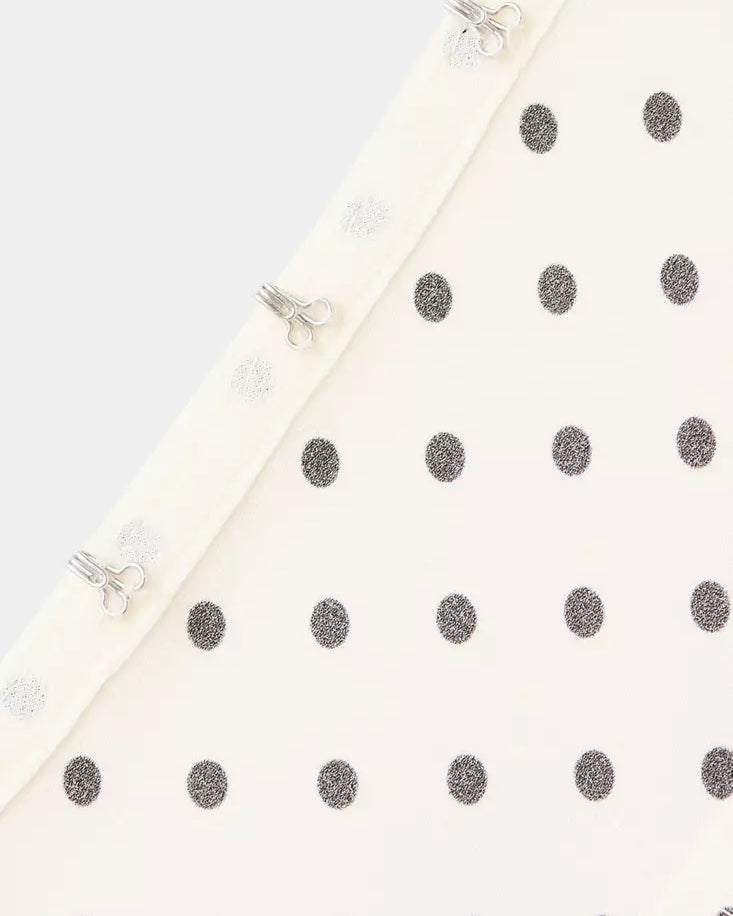 Color-Off white