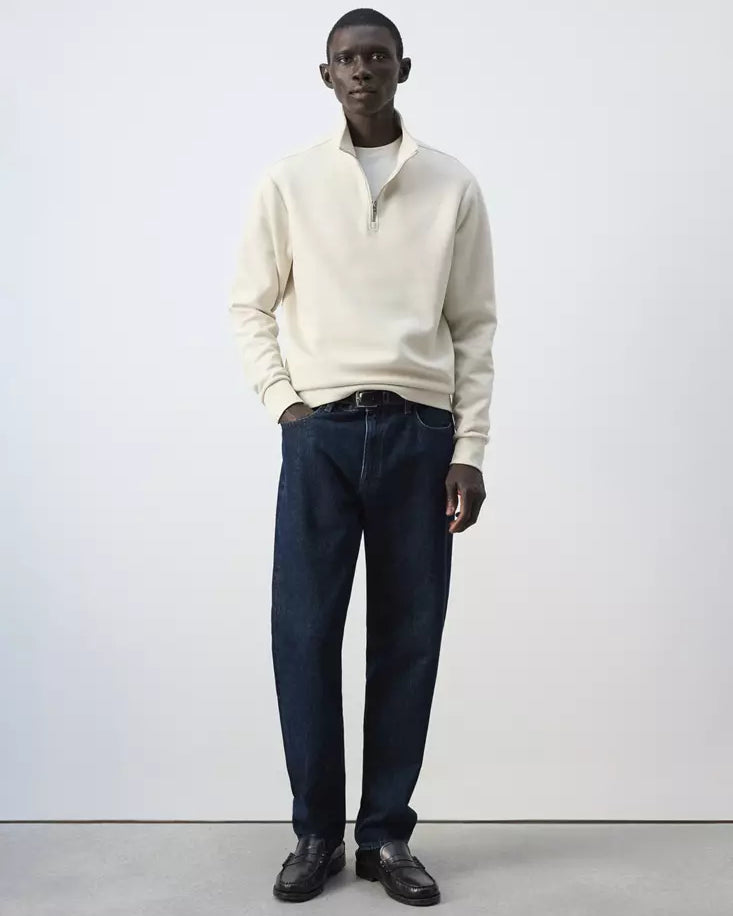 Color-Off white