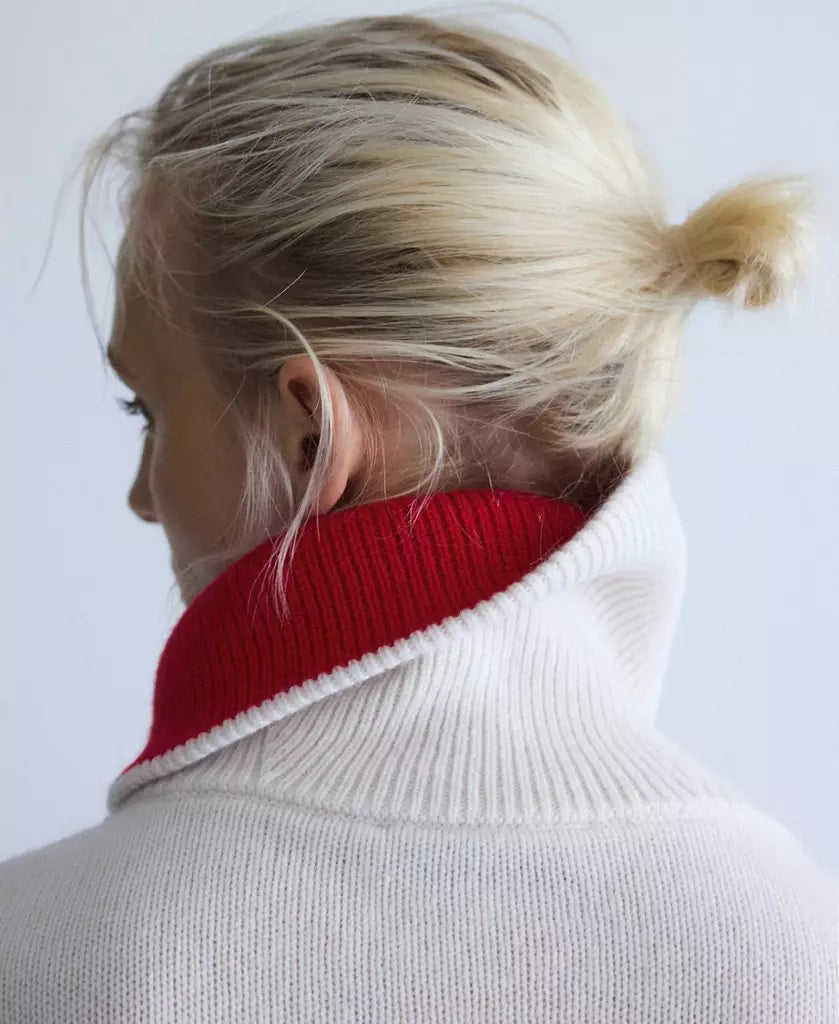 Color-Off white