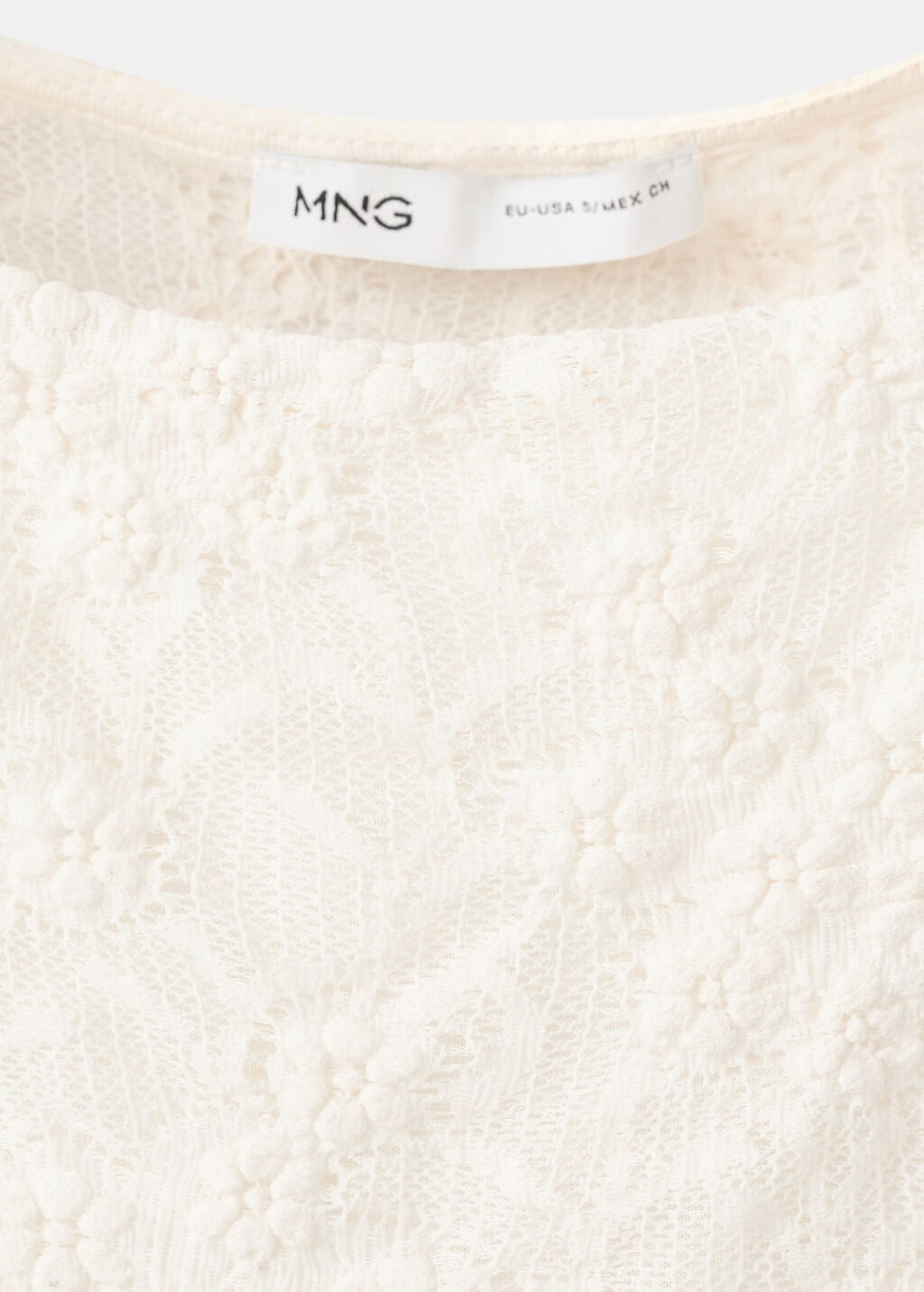 Color-Off white