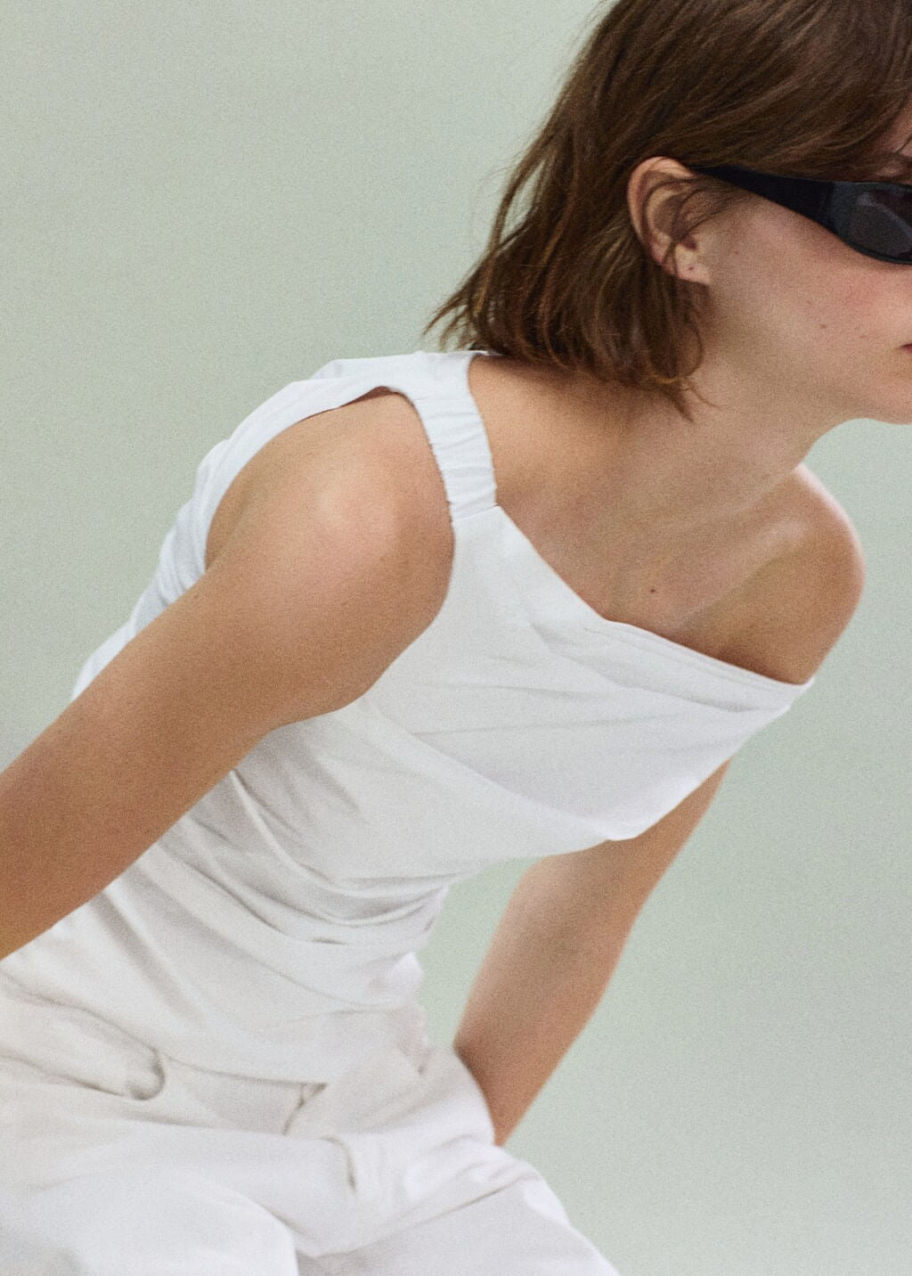 Color-Off white