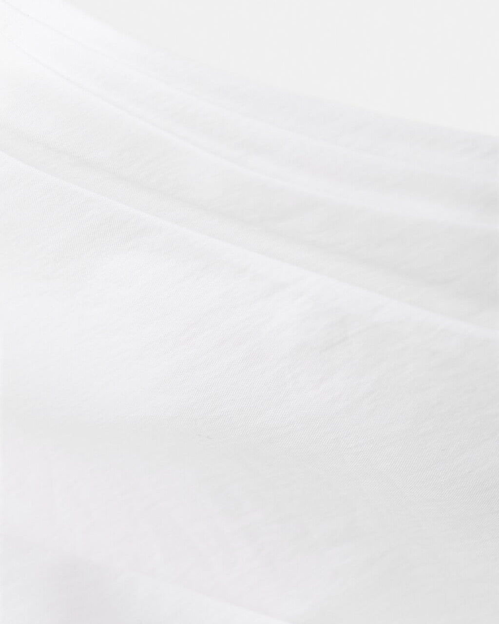 Color-Off white