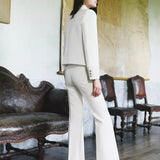Color-Off white