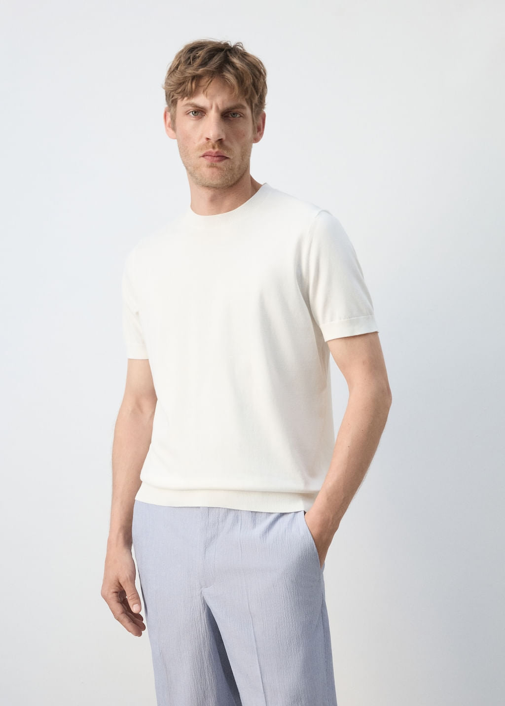 Color-Off white