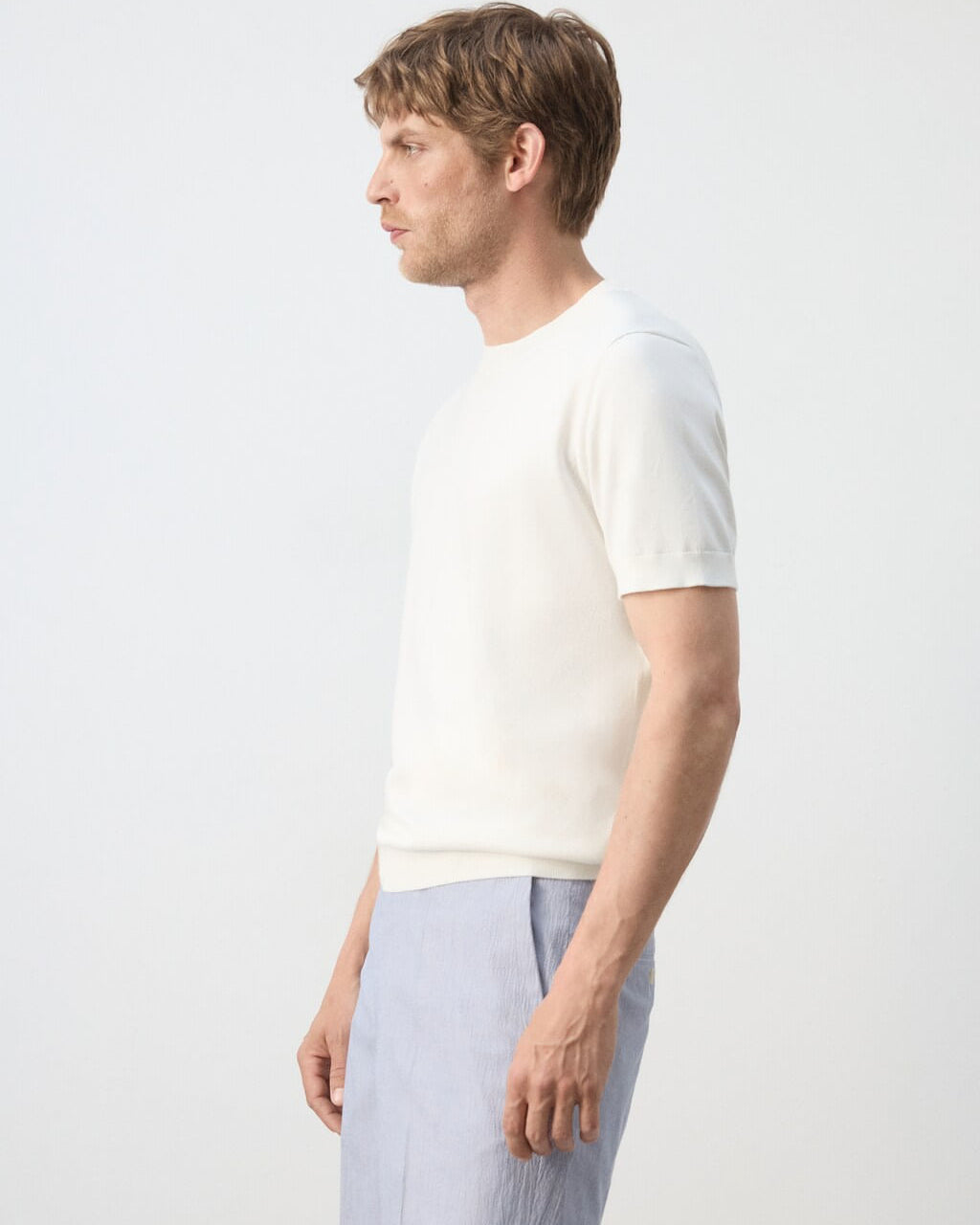 Color-Off white