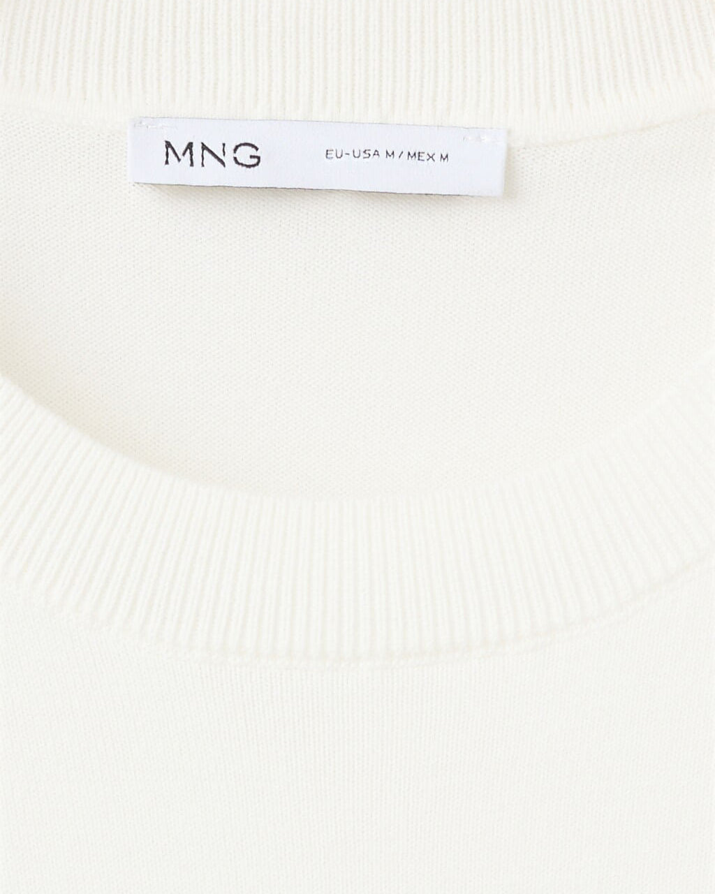 Color-Off white