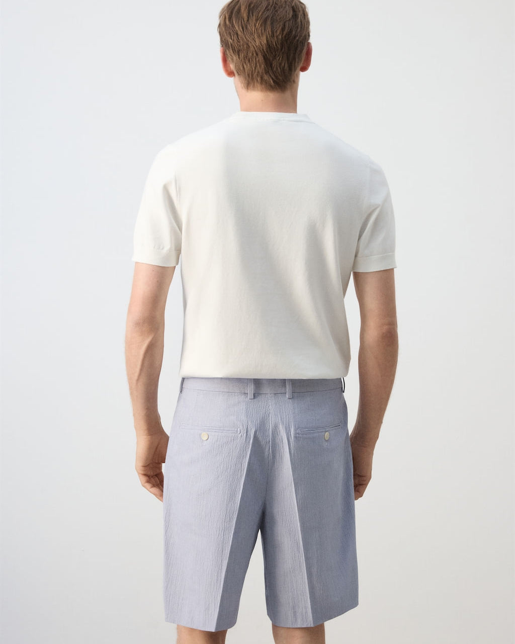 Color-Off white