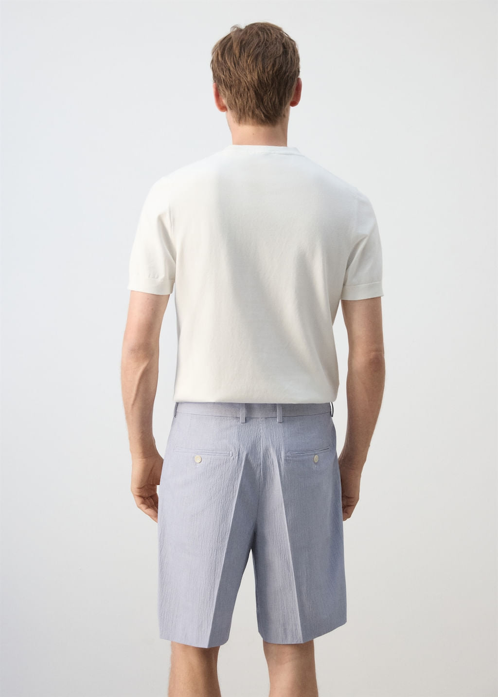 Color-Off white