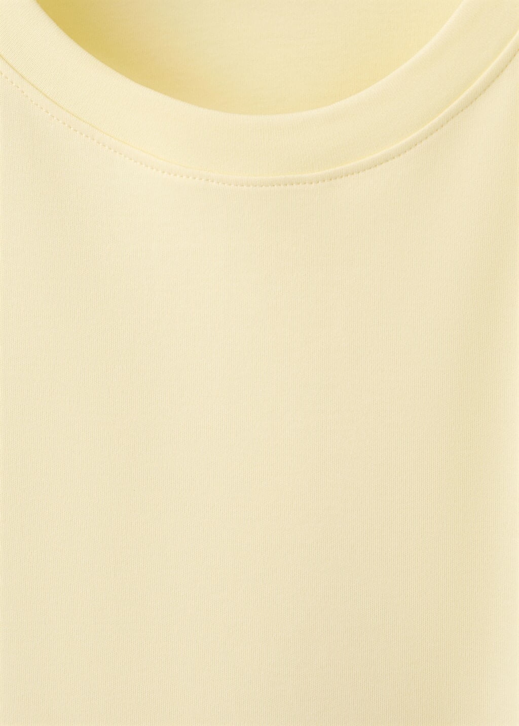 Color-Amarillo pastel