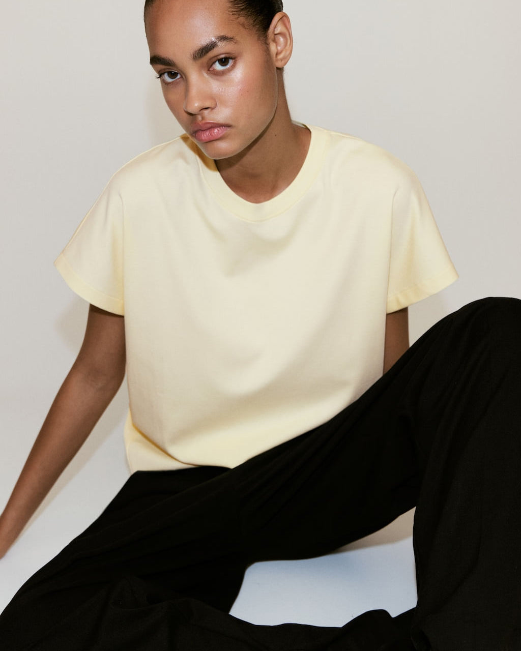 Color-Amarillo pastel