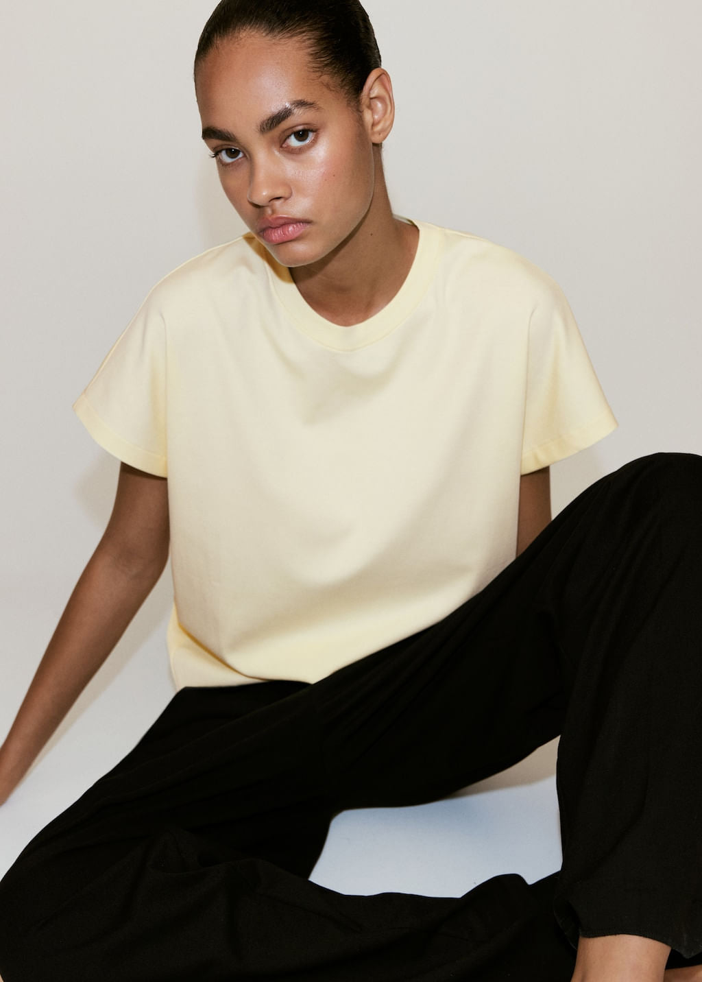 Color-Amarillo pastel