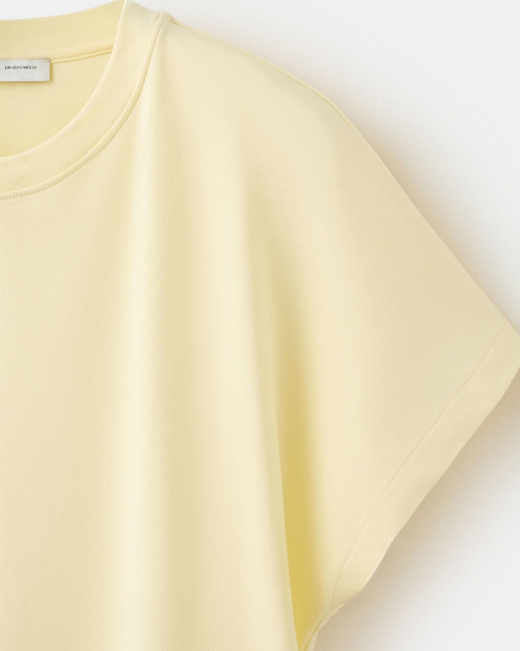 Color-Amarillo pastel