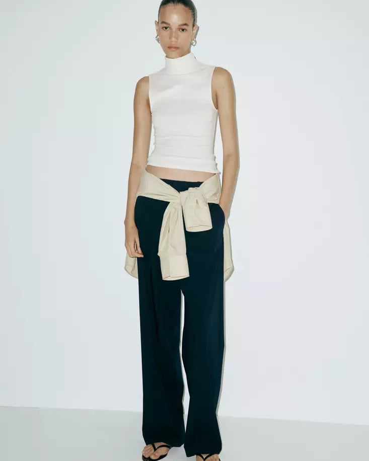 Color-Off white
