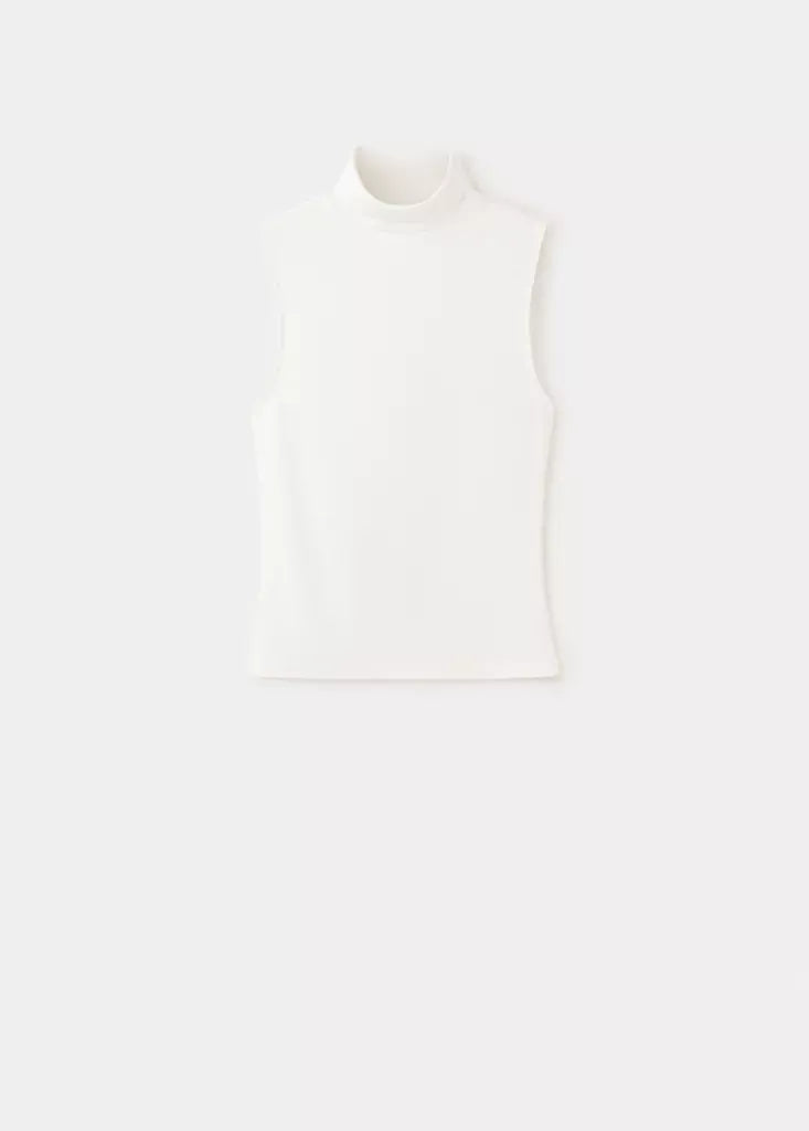 Color-Off white