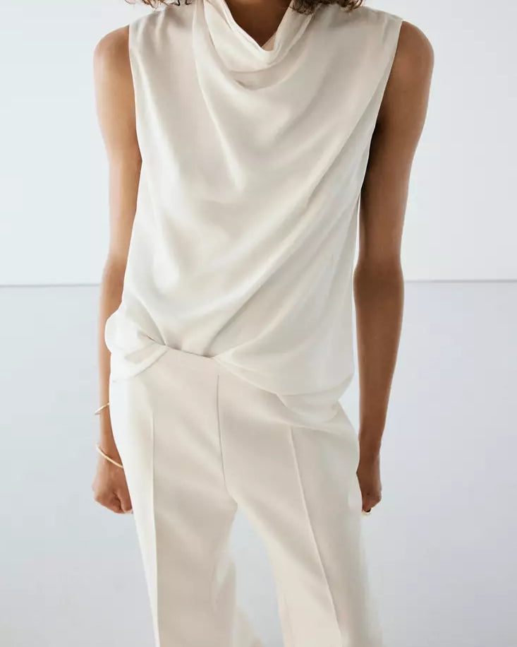 Color-Off white