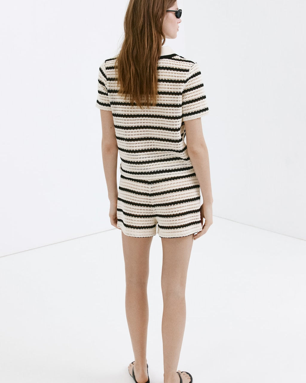 Color-Off white