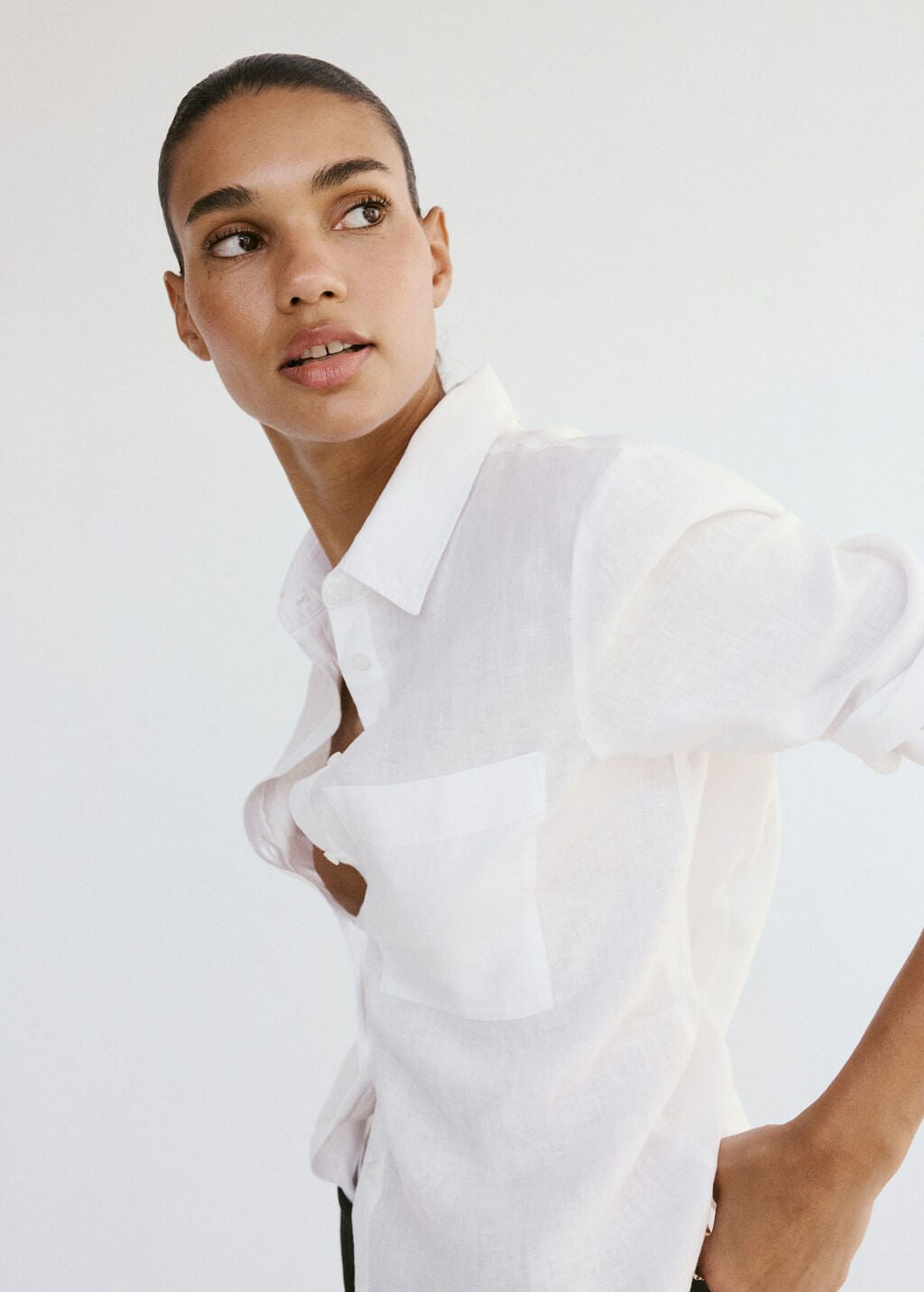Color-Off white