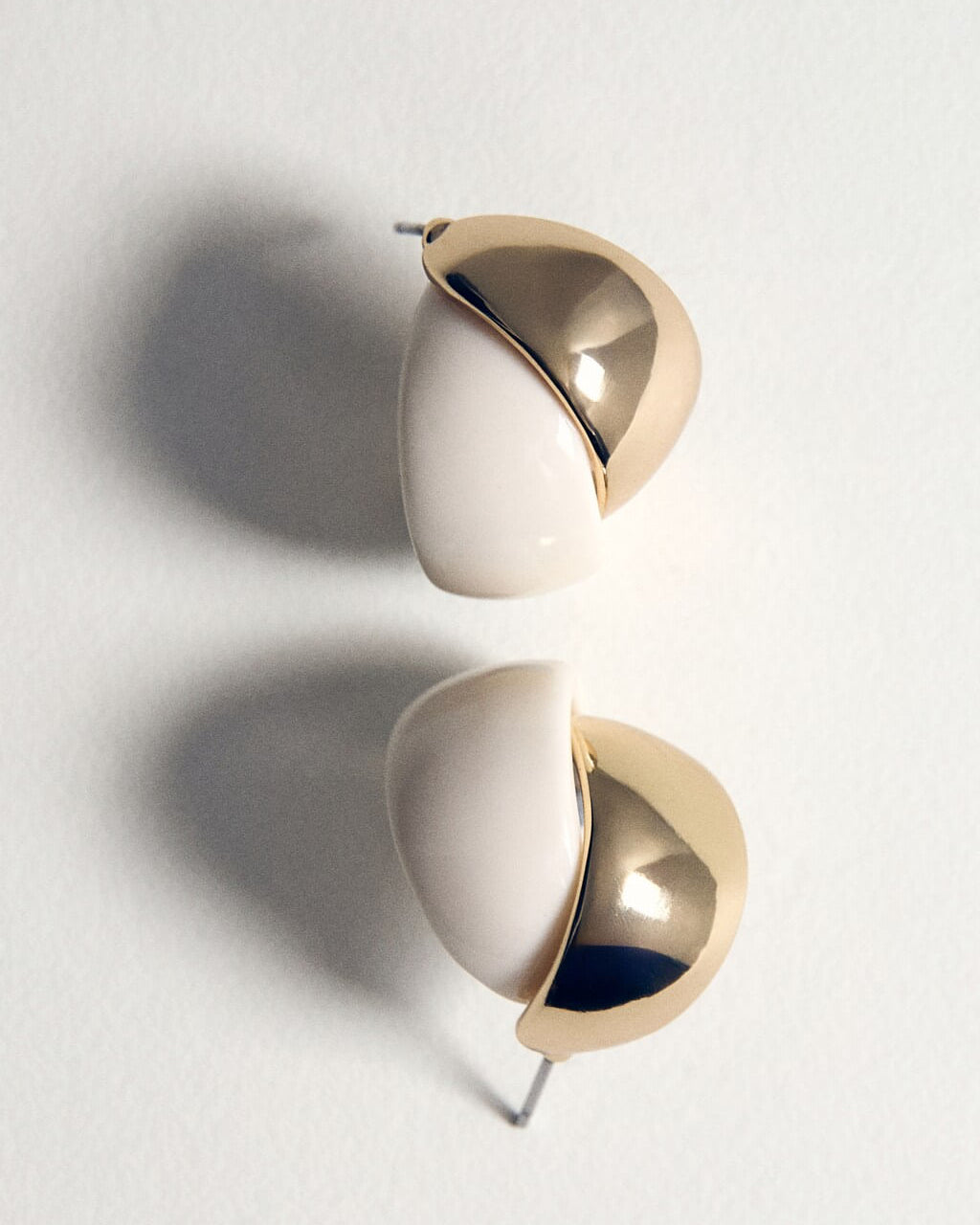Color-Beige