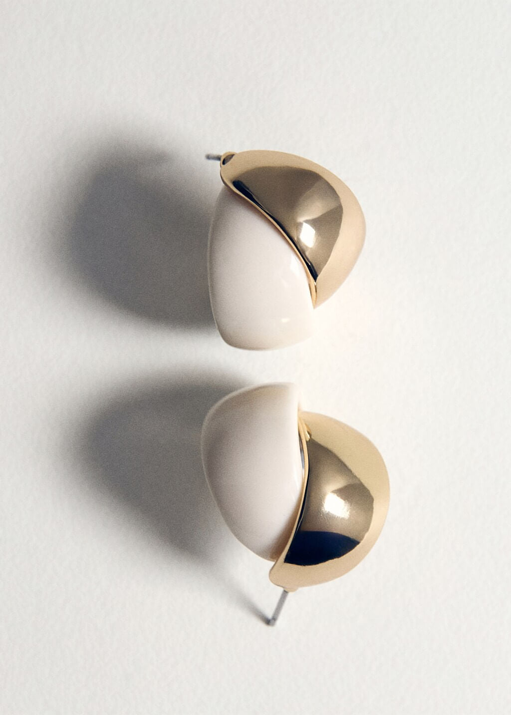 Color-Beige