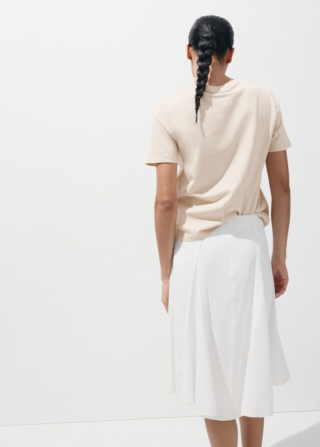 Color-Beige