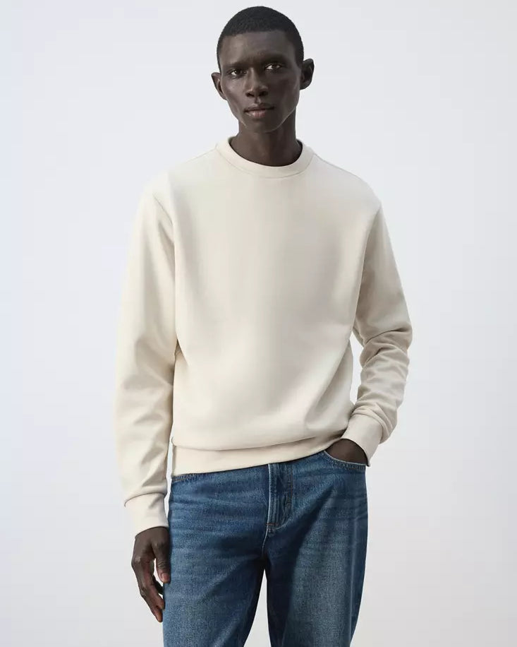 Color-Off white