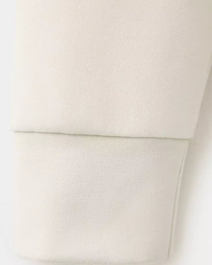 Color-Off white